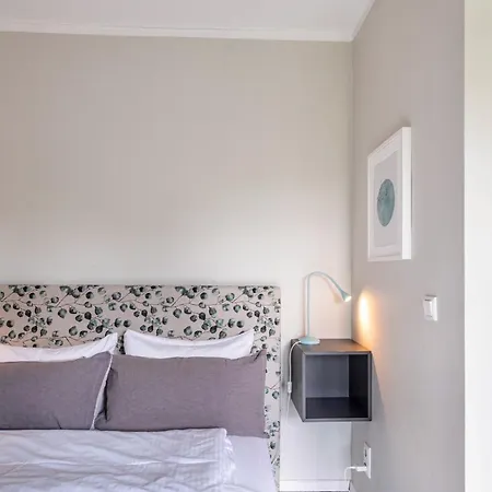 Apartment Drei